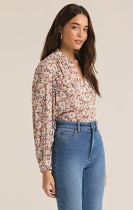 Esme la Paz Floral Blouse in Latte