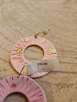 Load image into Gallery viewer, Raffia Circle Earrings with Gold Flecks in Pink
