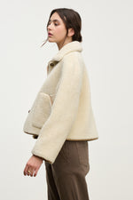Load image into Gallery viewer, Amara Reversible Sherpa Jacket in Sand
