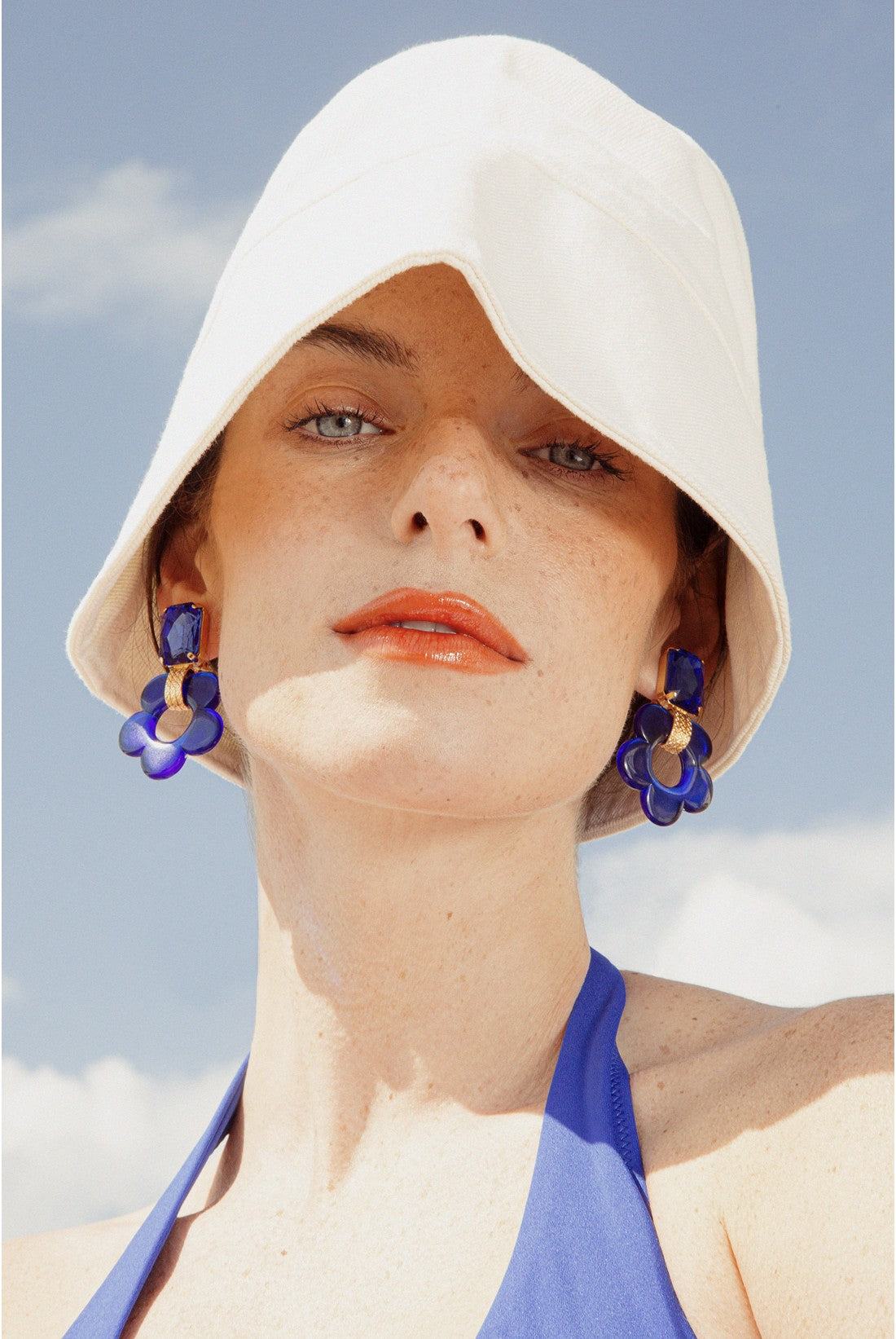 Florem Strass Post Earrings in Crystal