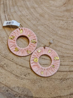 Load image into Gallery viewer, Raffia Circle Earrings with Gold Flecks in Pink
