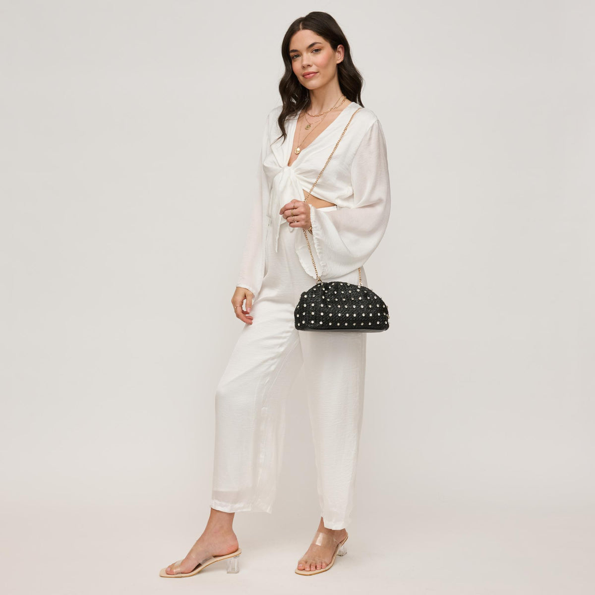 Mika Clutch in Black