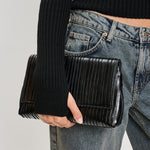 Load image into Gallery viewer, Esmeralda Clutch in Black
