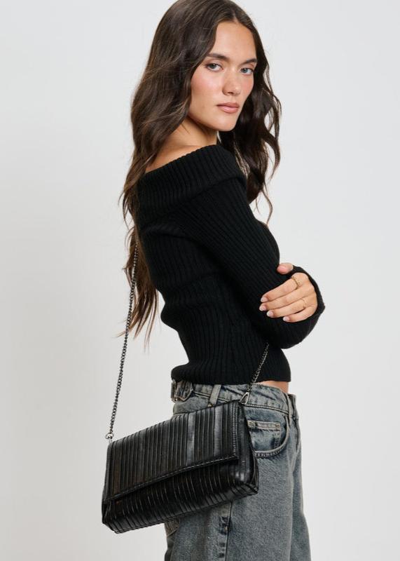 Esmeralda Clutch in Black