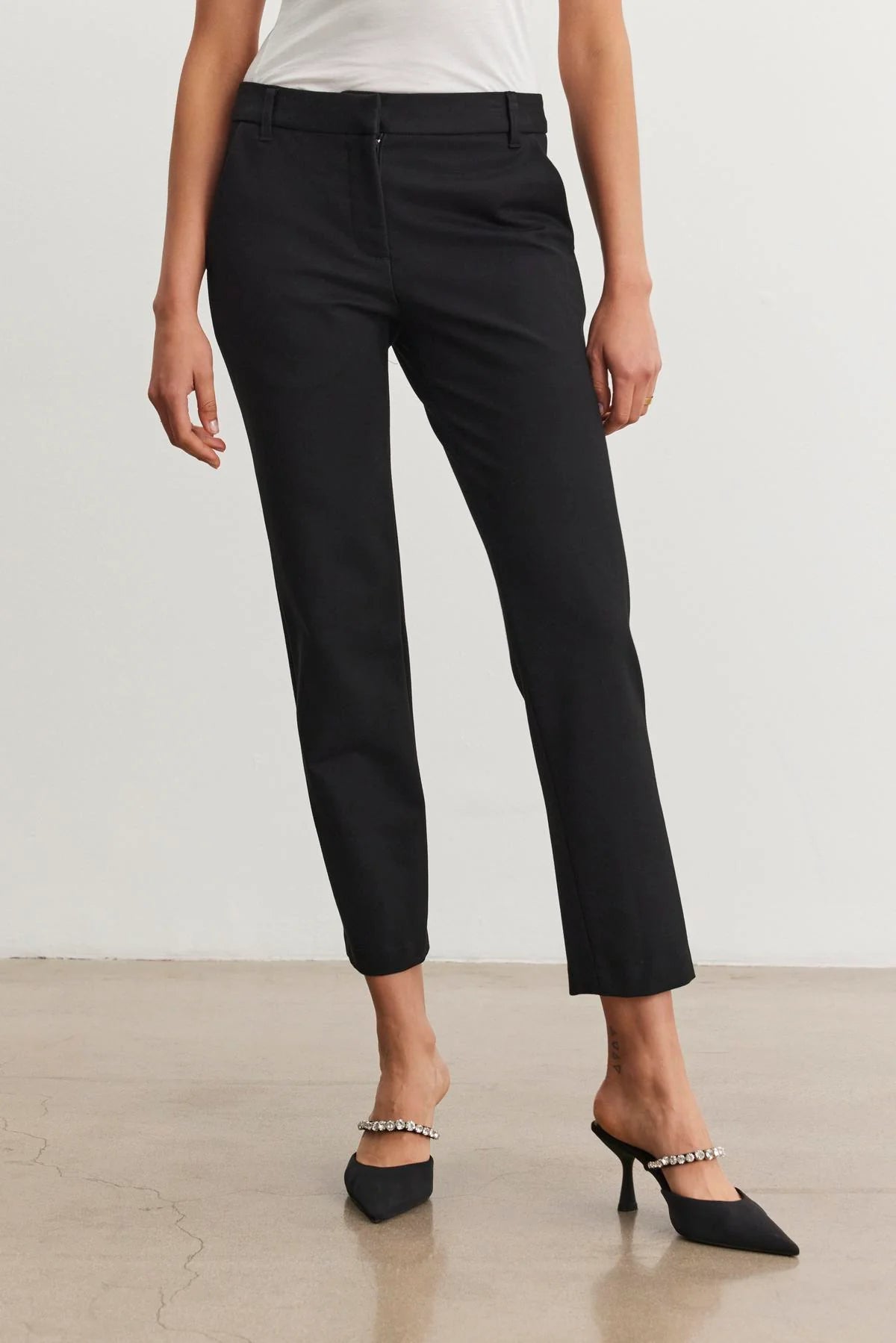 Jay Straight Pant in Black