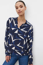 Load image into Gallery viewer, Carah Top in Navy/Ecru
