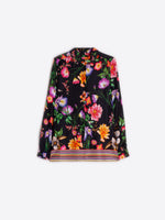 Load image into Gallery viewer, Tea Shirt in Black Floral Estampado
