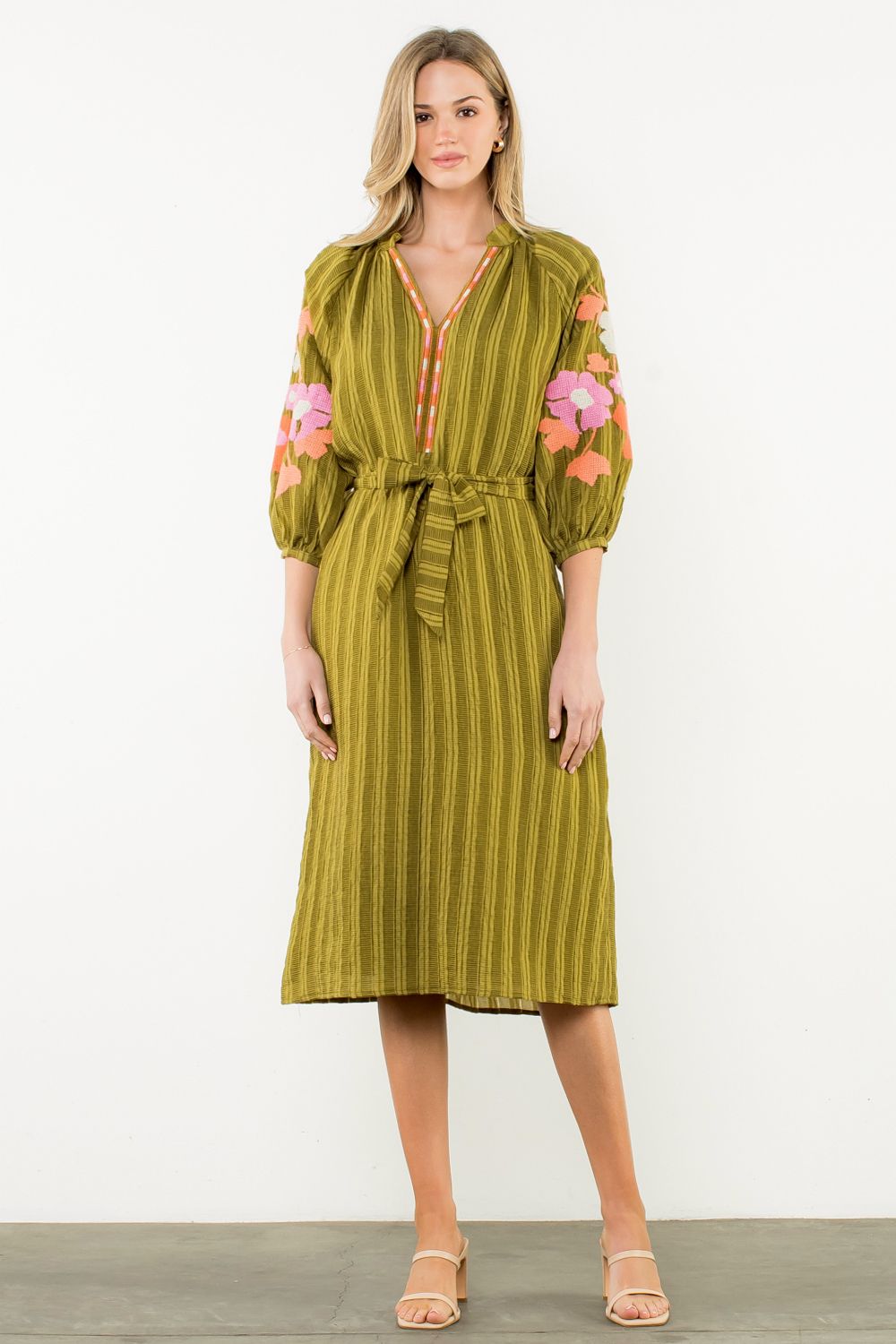Embroidered Puff Sleeve Maxi Dress in Green