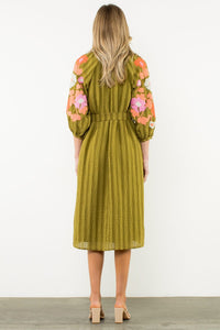 Embroidered Puff Sleeve Maxi Dress in Green